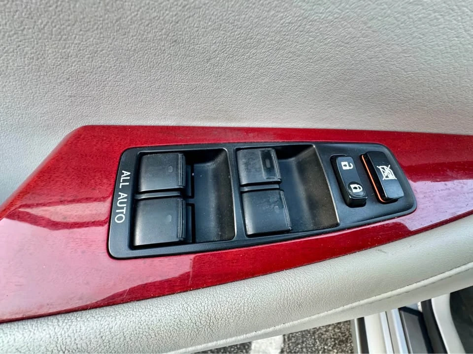 2009 Lexus ES 4th Gen - Image 14 of 20