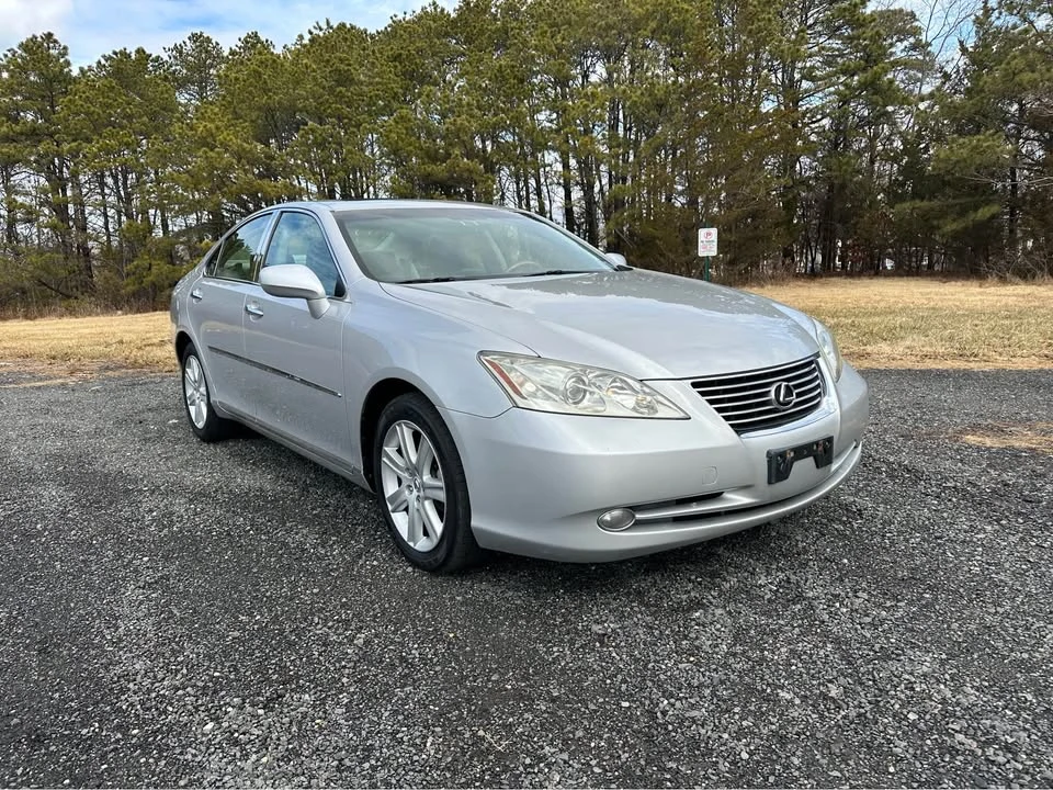2009 Lexus ES 5th Gen - Image 2 of 18