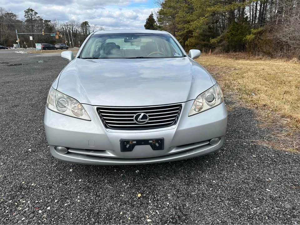 2009 Lexus ES 5th Gen - Image 3 of 18