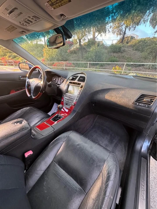 2009 Lexus ES 5th Gen - Image 12 of 16