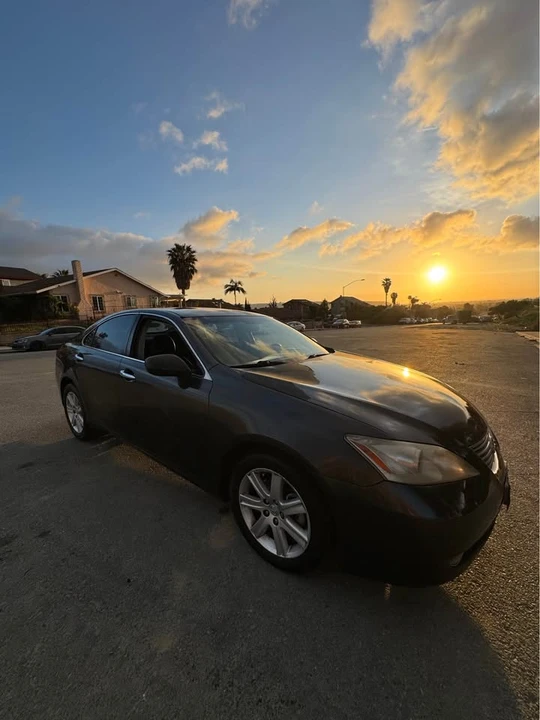 2009 Lexus ES 5th Gen - Image 4 of 16