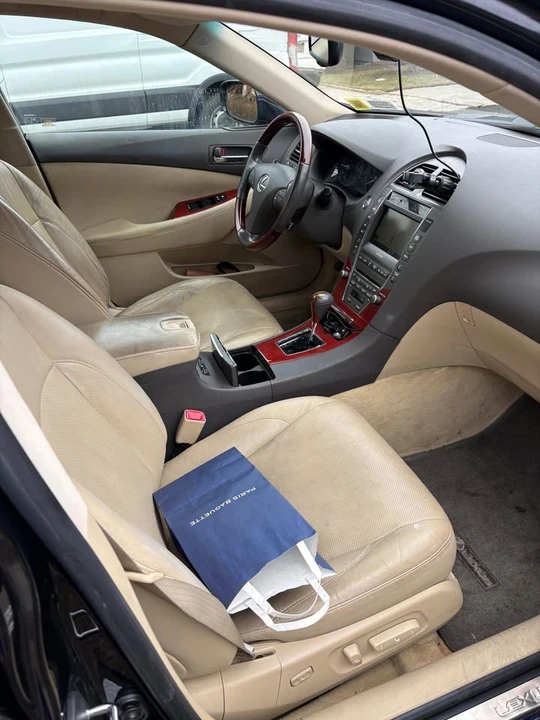 2009 Lexus ES 5th Gen - Image 10 of 13