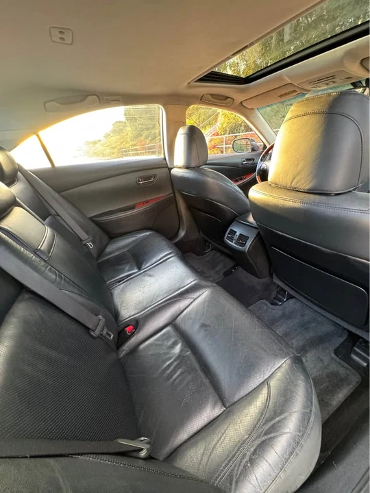 2009 Lexus ES 5th Gen - Image 11 of 16