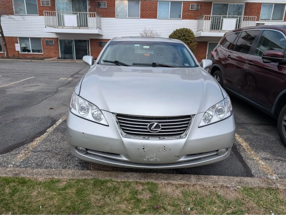 2009 Lexus ES 5th Gen - Image 2 of 4