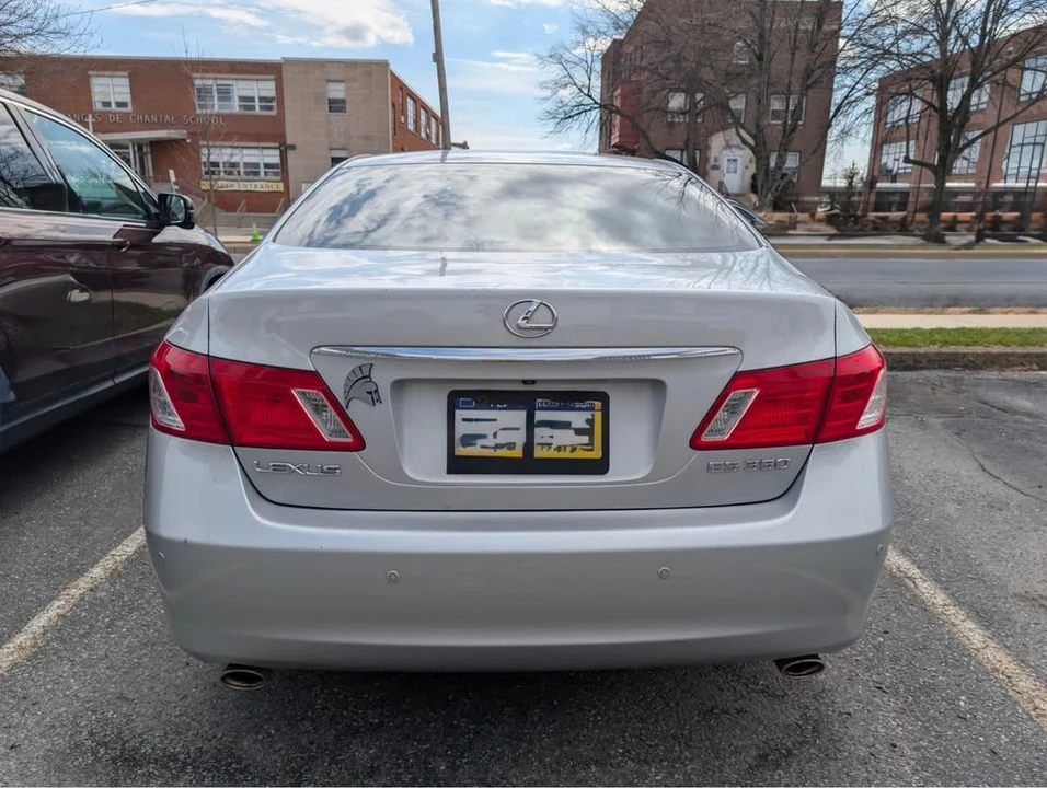 2009 Lexus ES 5th Gen - Image 3 of 4