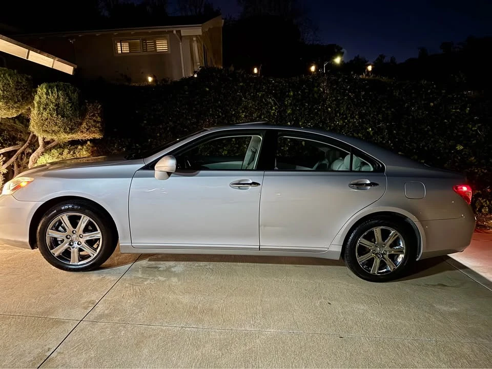 2009 Lexus ES 5th Gen - Image 7 of 18