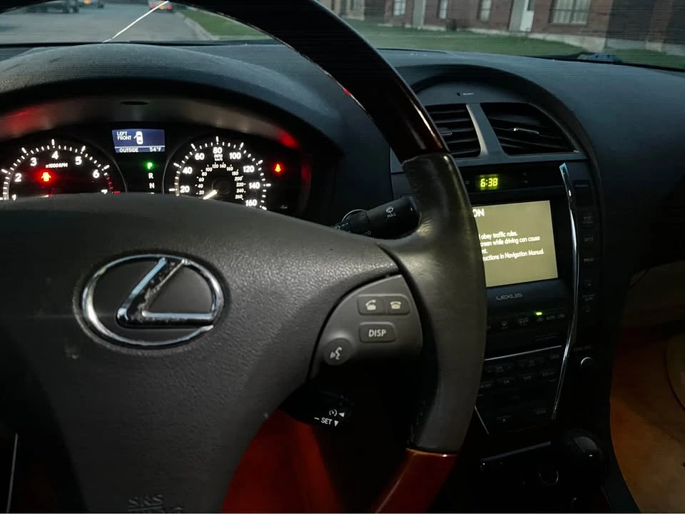 2009 Lexus ES 5th Gen - Image 9 of 12