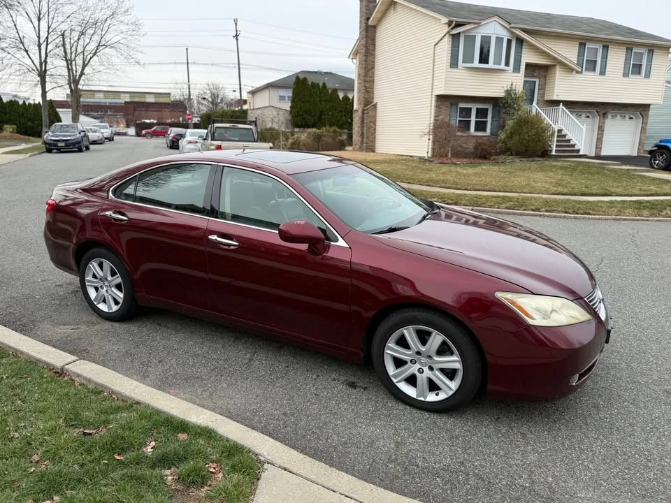 2009 Lexus ES 5th Gen - Image 2 of 20