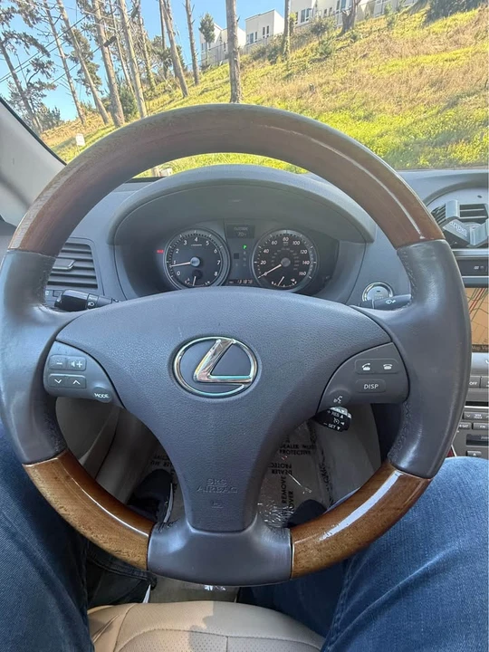 2009 Lexus ES 5th Gen - Image 13 of 20