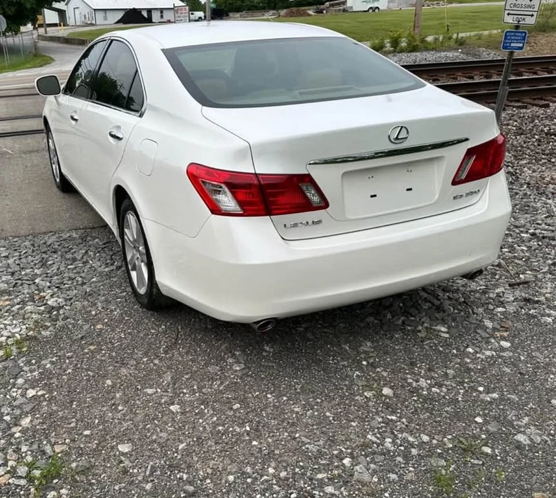 2009 Lexus ES 5th Gen - Image 4 of 5