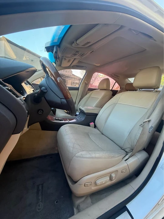 2009 Lexus ES 5th Gen - Image 10 of 13