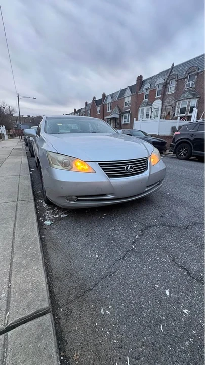 2009 Lexus ES 5th Gen - Image 3 of 9