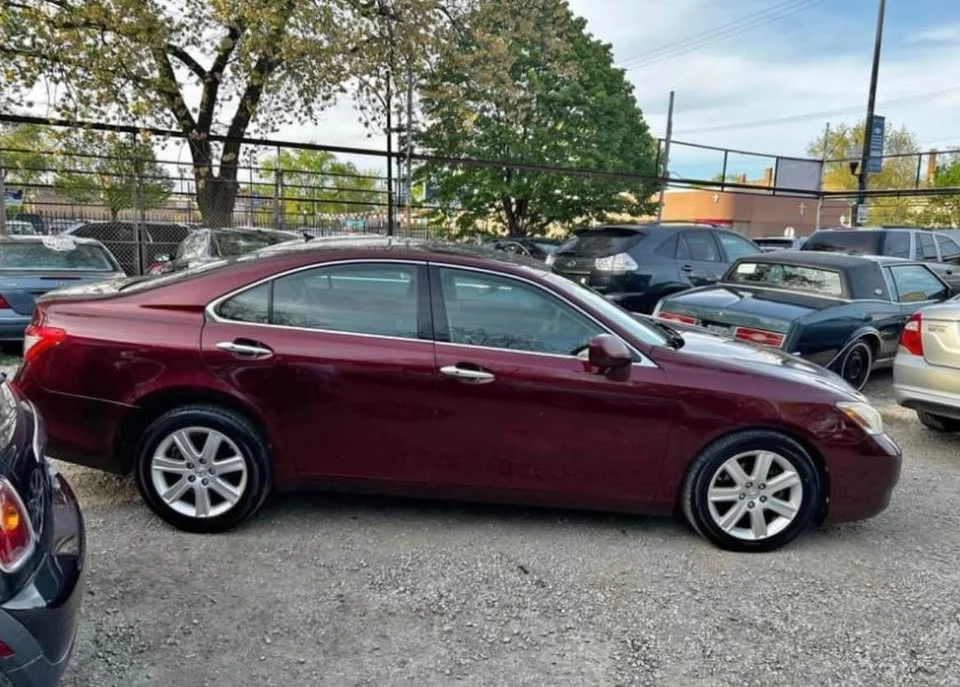 2009 Lexus ES 5th Gen - Image 3 of 11