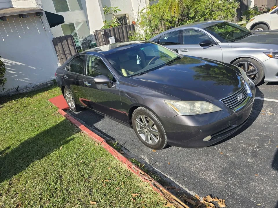 2009 Lexus ES 5th Gen - Image 3 of 9