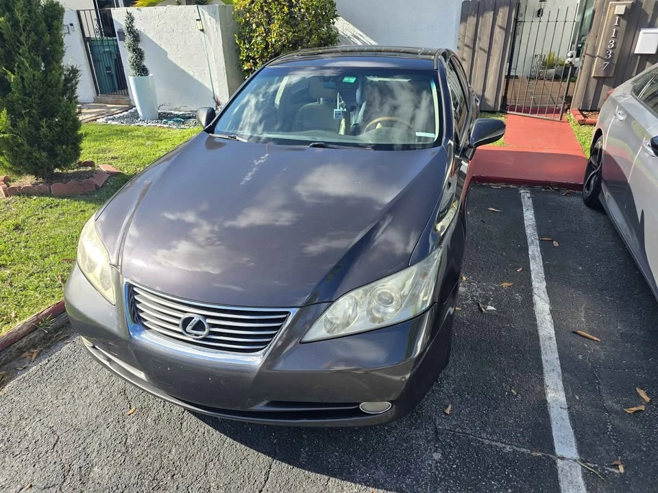 2009 Lexus ES 5th Gen - Image 5 of 9