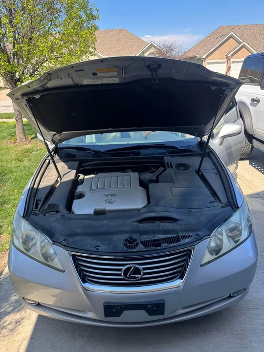 2009 Lexus ES 5th Gen - Image 2 of 17