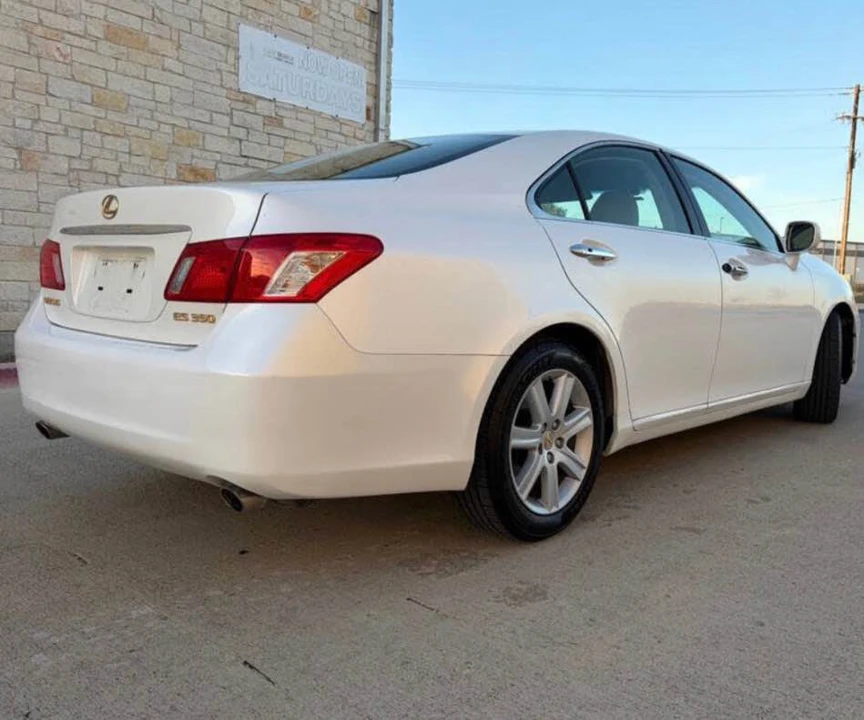 2009 Lexus ES 5th Gen - Image 2 of 7