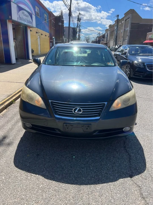 2009 Lexus ES 5th Gen - Image 2 of 10