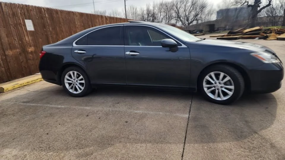 2009 Lexus ES 5th Gen - Image 5 of 11