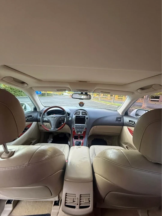 2009 Lexus ES 5th Gen - Image 11 of 15