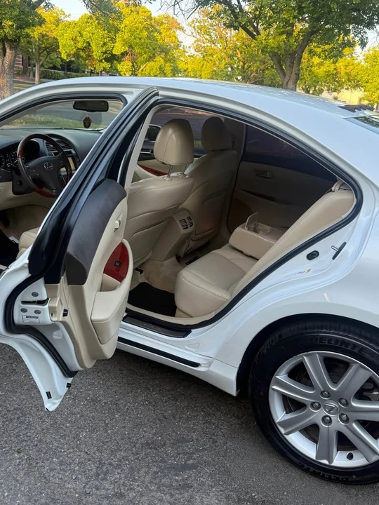 2009 Lexus ES 5th Gen - Image 13 of 15