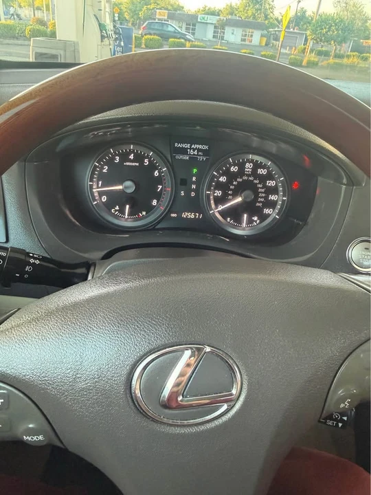 2009 Lexus ES 5th Gen - Image 10 of 15