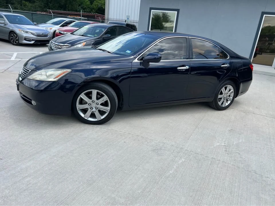 2009 Lexus ES 5th Gen - Image 2 of 12