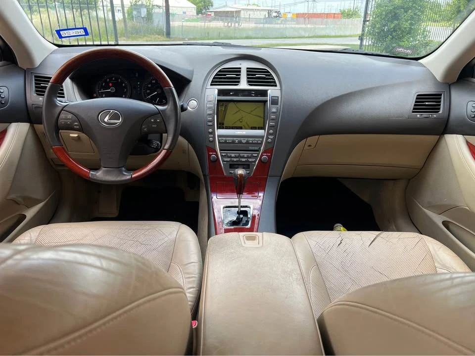 2009 Lexus ES 5th Gen - Image 10 of 12