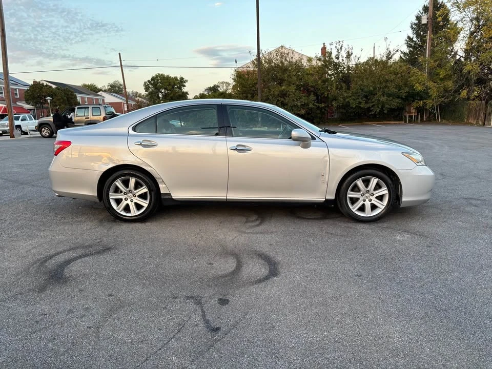 2009 Lexus ES 5th Gen - Image 4 of 11