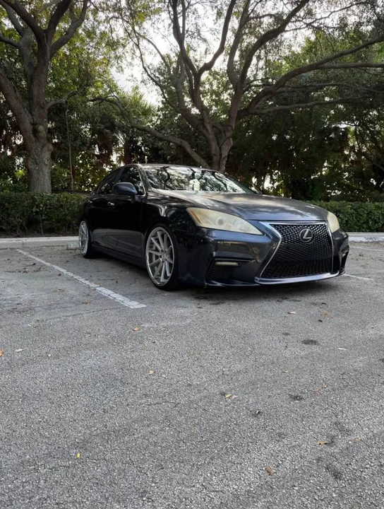 2009 Lexus ES 5th Gen - Image 2 of 9