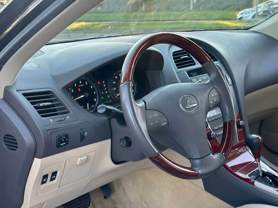 2009 Lexus ES 4th Gen - Image 18 of 20