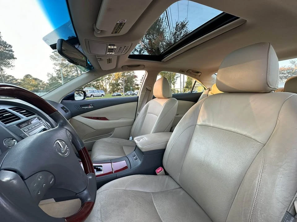 2009 Lexus ES 4th Gen - Image 17 of 20