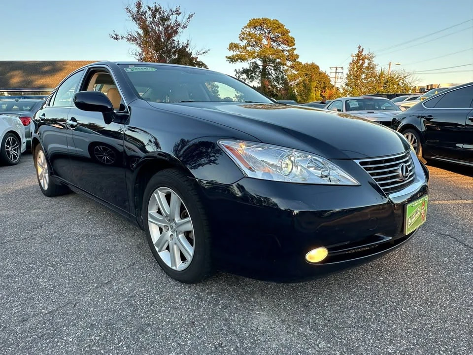 2009 Lexus ES 4th Gen - Image 3 of 20