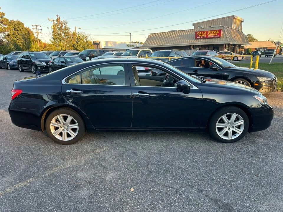2009 Lexus ES 4th Gen - Image 4 of 20