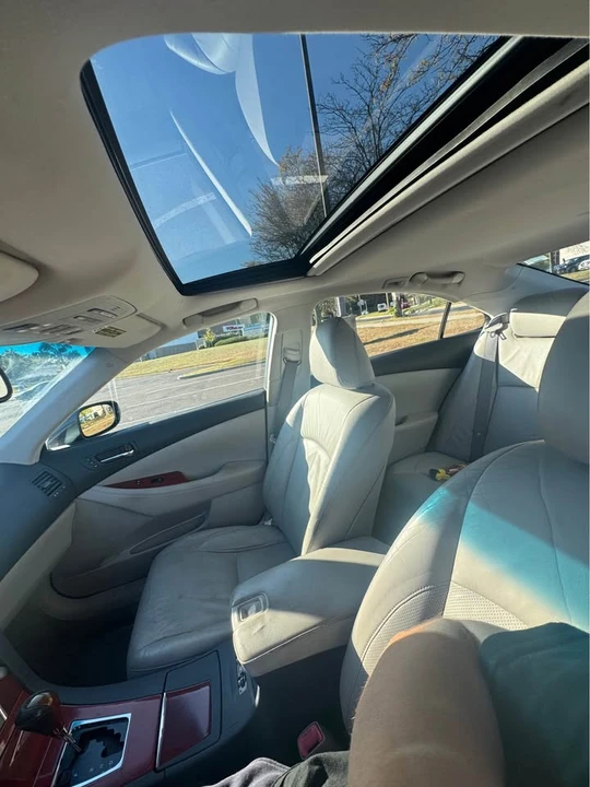 2009 Lexus ES 5th Gen - Image 8 of 18