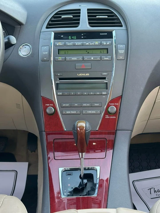 2009 Lexus ES 4th Gen - Image 9 of 20