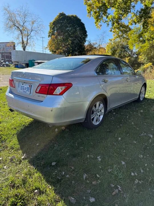 2009 Lexus ES 4th Gen - Image 3 of 11