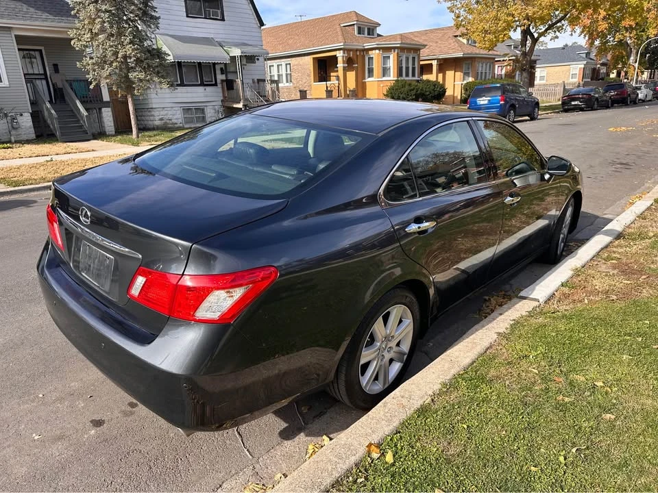 2009 Lexus ES 5th Gen - Image 5 of 13