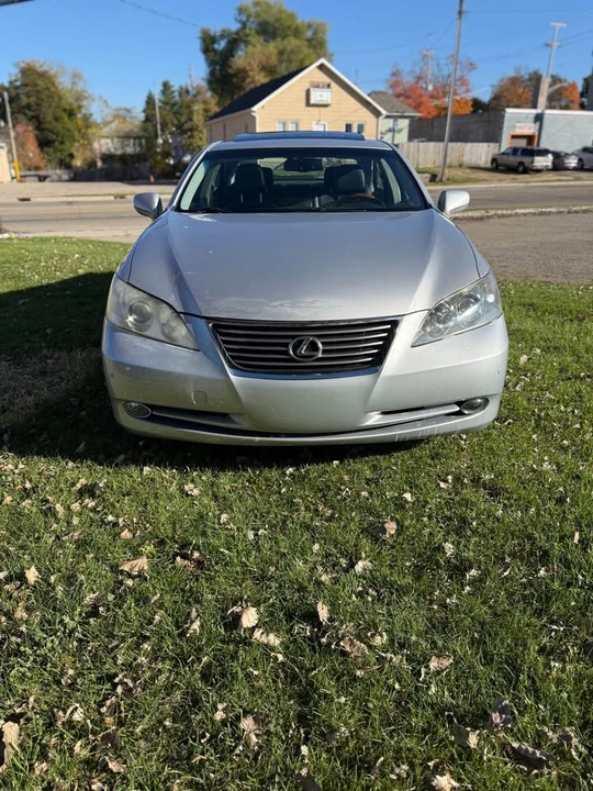 2009 Lexus ES 4th Gen - Image 5 of 11