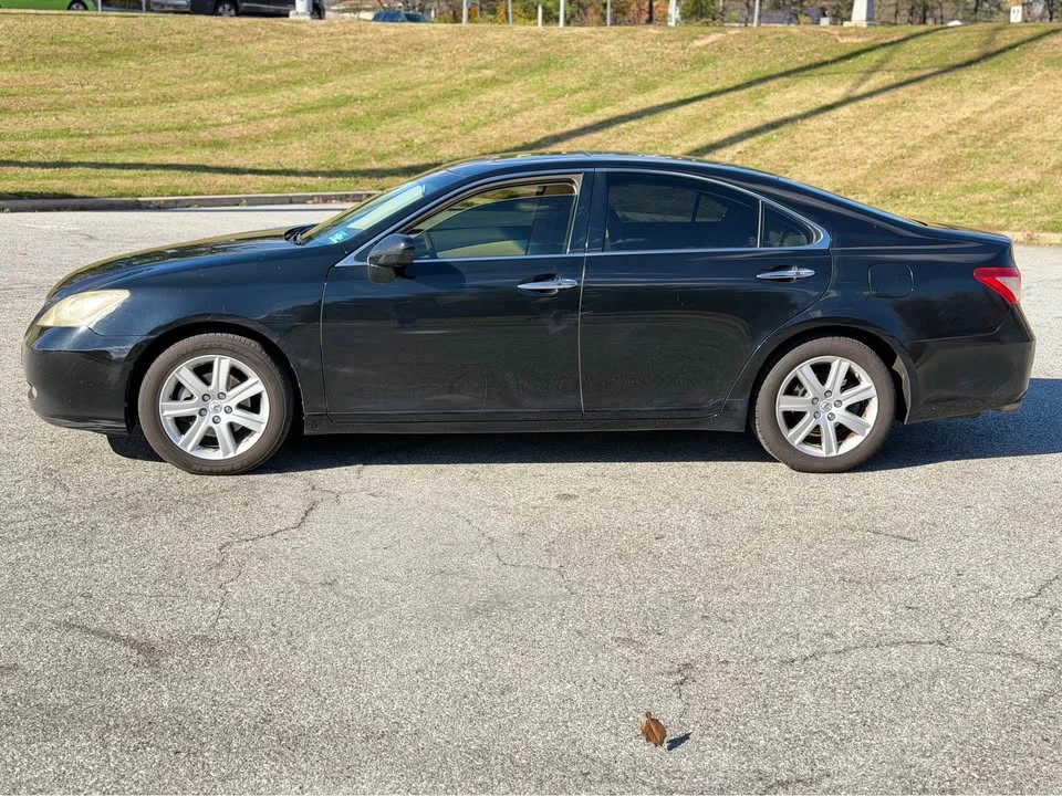 2009 Lexus ES 4th Gen - Image 4 of 15