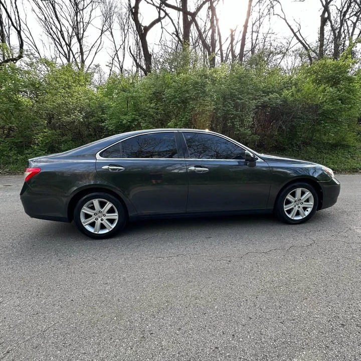 2009 Lexus ES 4th Gen - Image 3 of 14