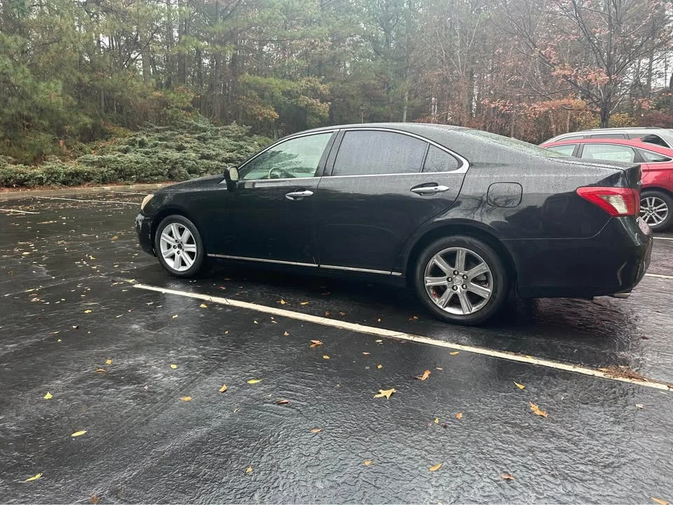 2009 Lexus ES 5th Gen - Image 5 of 8