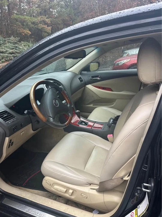 2009 Lexus ES 5th Gen - Image 2 of 8
