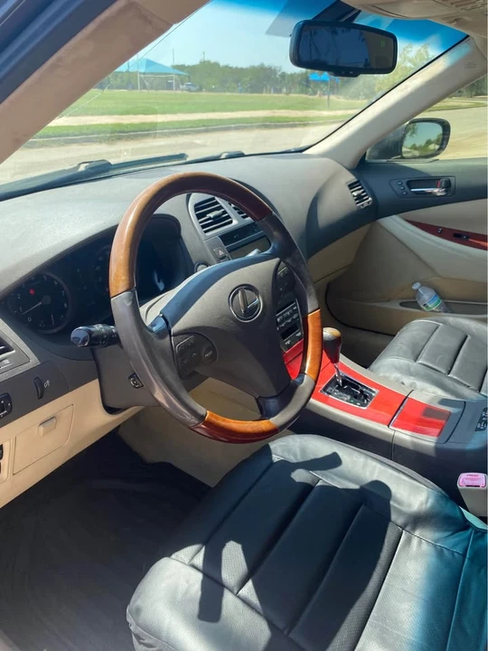 2009 Lexus ES 5th Gen - Image 5 of 9