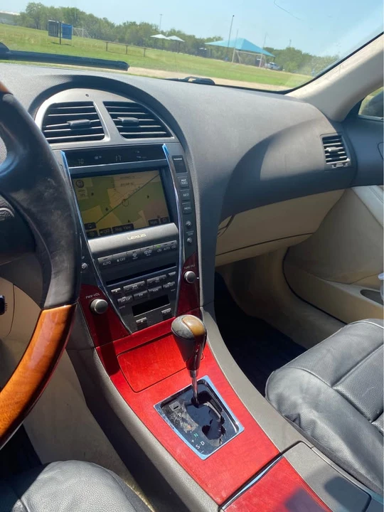 2009 Lexus ES 5th Gen - Image 6 of 9