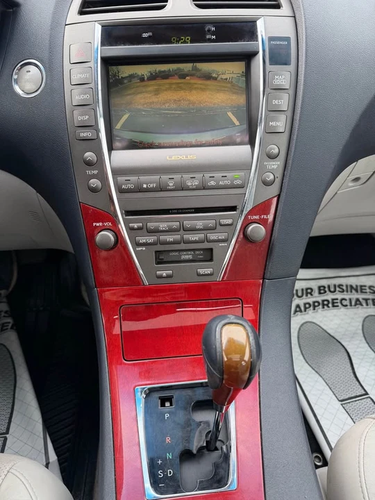 2009 Lexus ES 5th Gen - Image 16 of 18