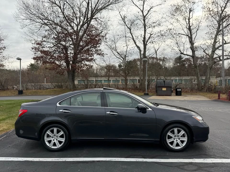 2009 Lexus ES 5th Gen - Image 4 of 18
