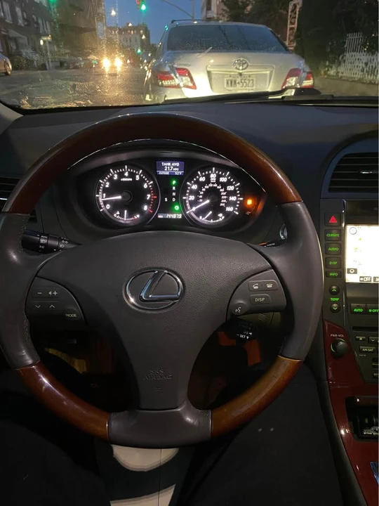 2009 Lexus ES 5th Gen - Image 6 of 9