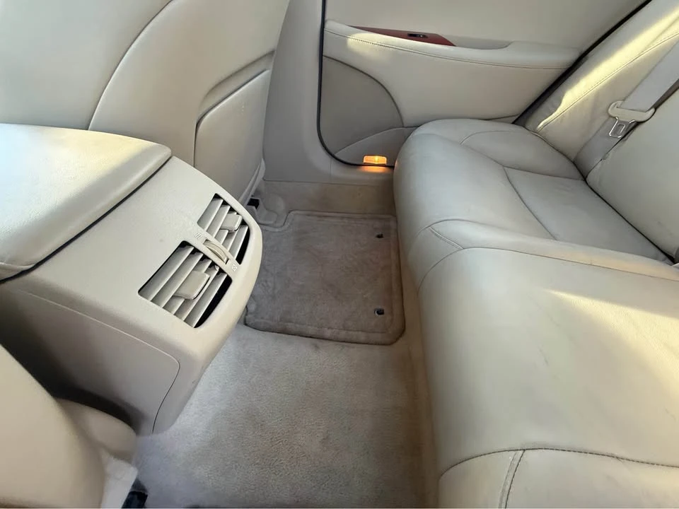 2009 Lexus ES 5th Gen - Image 12 of 20