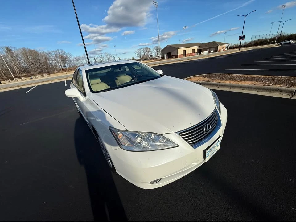 2009 Lexus ES 5th Gen - Image 4 of 20